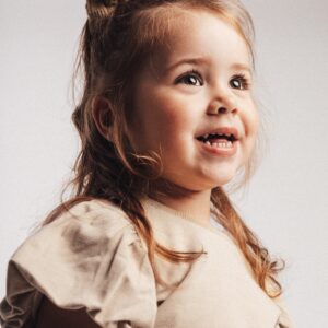 Valencia Shortsleeve Top Creme Fawn meisjes – Baje Studio