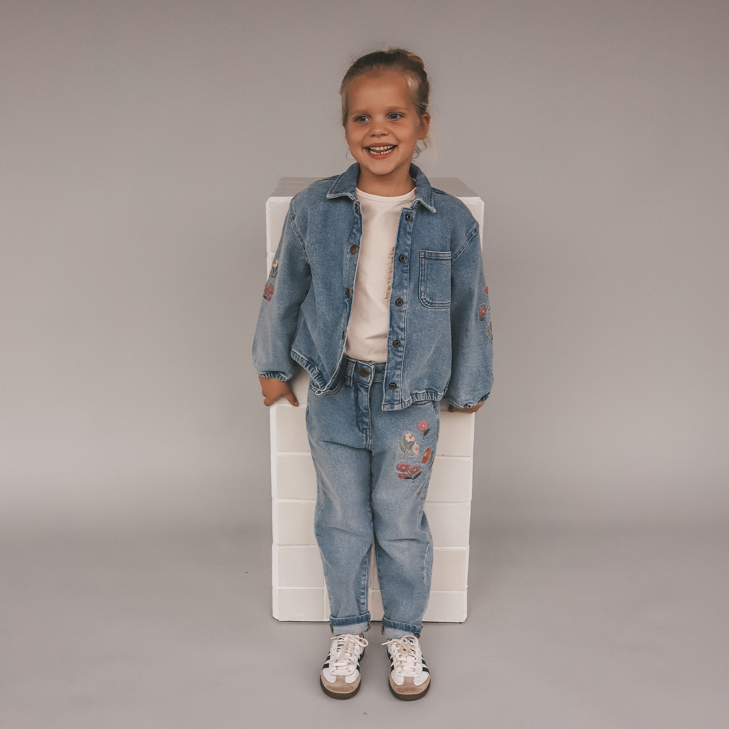meisjes denim jasje Your Wishes embroidery