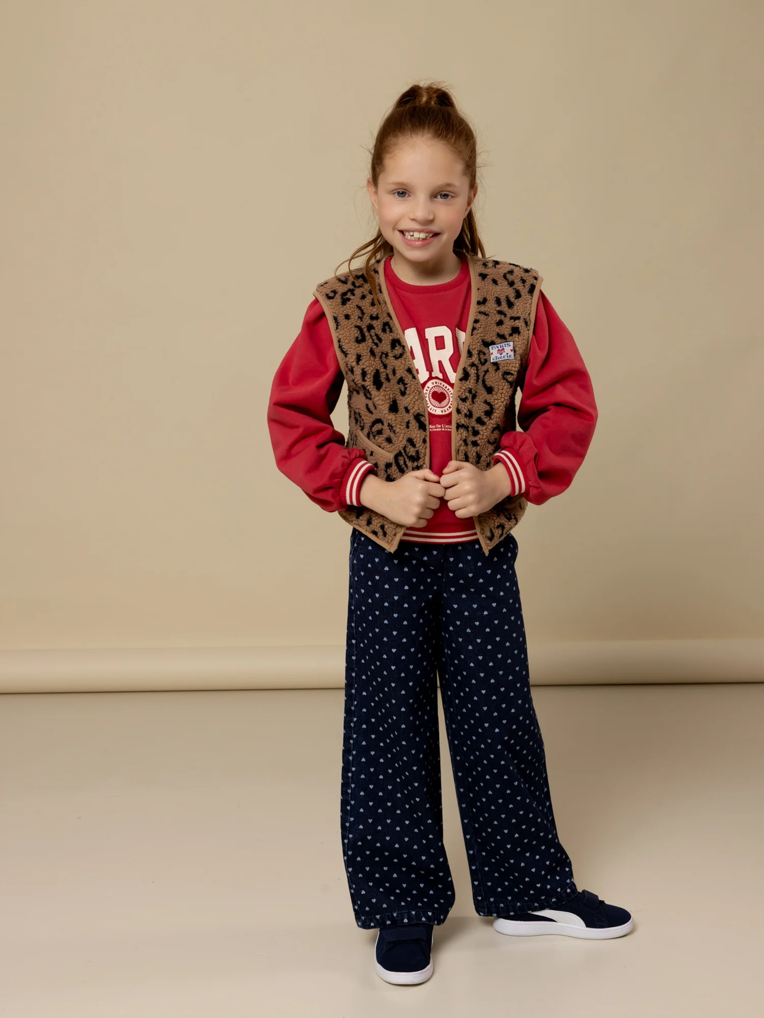 Comfortabele meisjes denim met all-over hearts print