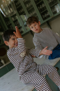 Fliink kinderen sweater gestreept bruin beige