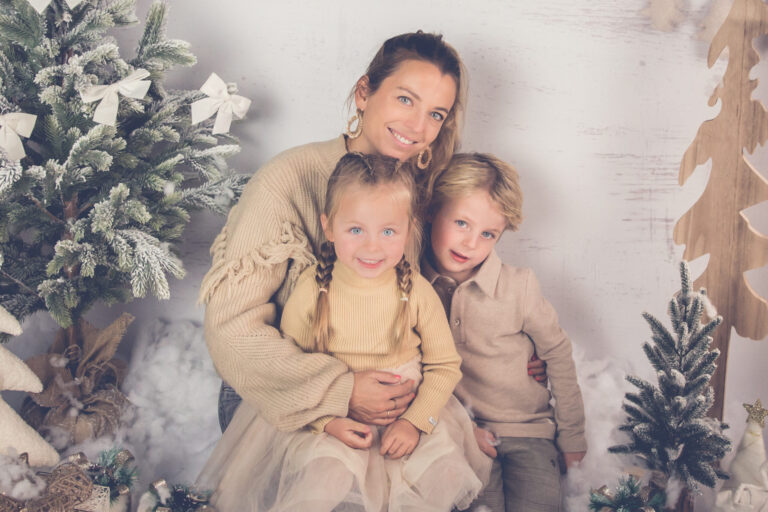 Lisanne van Levi & Meli met haar kinderen Levi en Meli, naar wie de kinderkledingwinkel is vernoemd