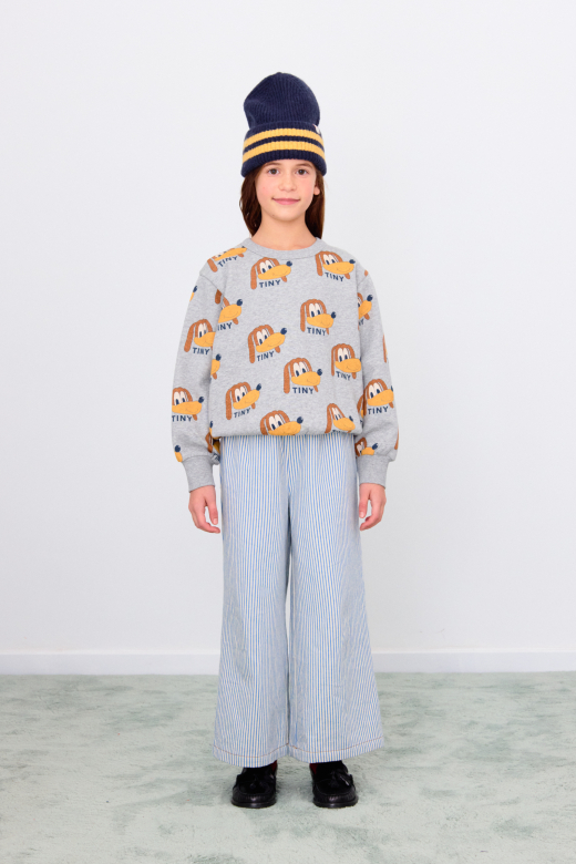 Kind draagt Dogs Sweatshirt met all-over hondenprint van TINY