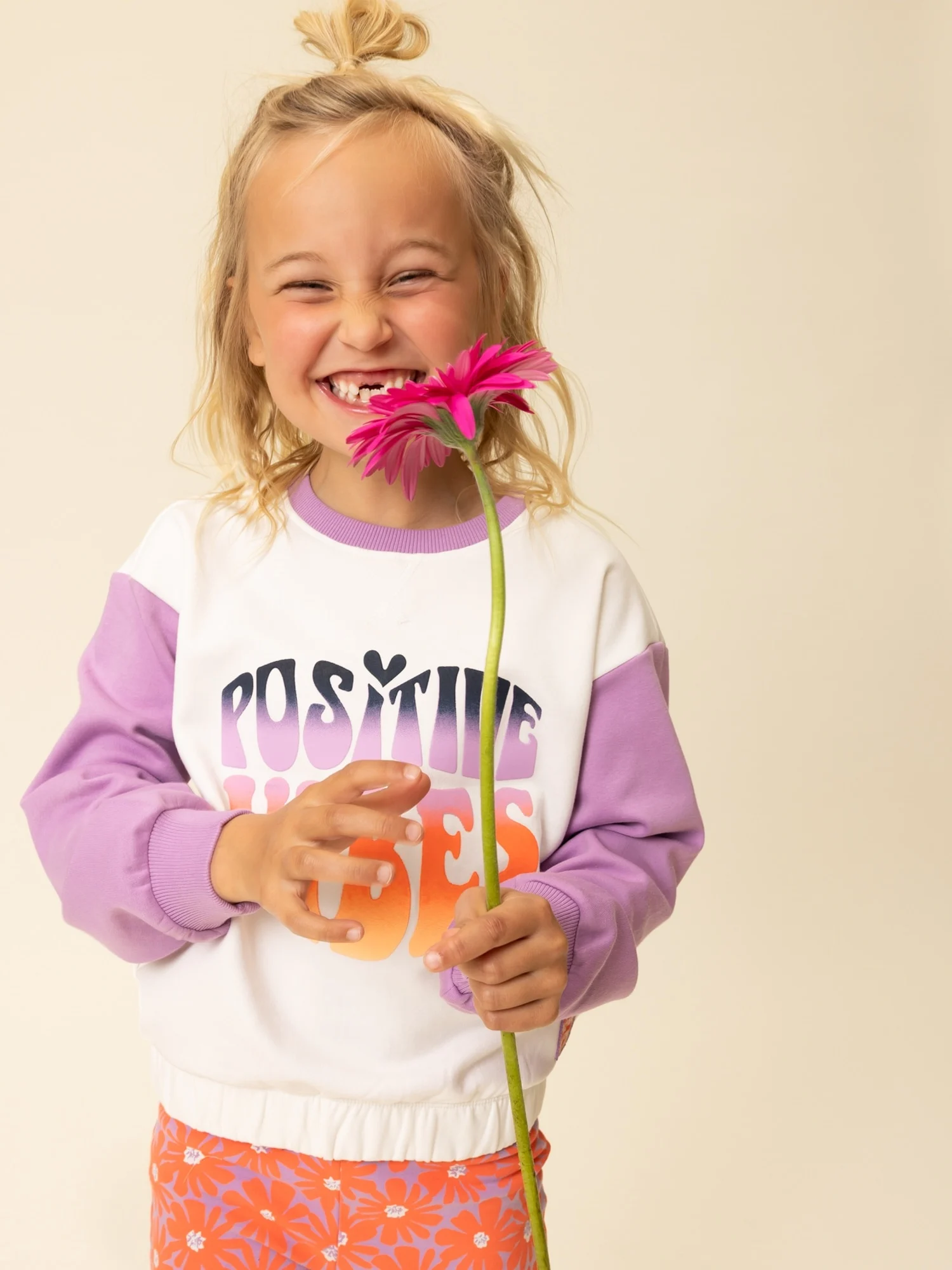 Looxs Little meisjes sweater lila offwhite Positive Vibes kinderkleding
