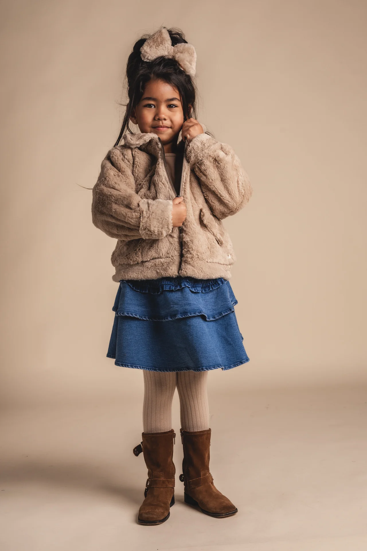 De Djeya is een stijlvol item uit de AW26 collectie van Baje Studio. De zachte materialen en comfortabele pasvorm maken dit item prettig om te dragen. De subtiele details sluiten mooi aan bij het karakter van de collectie. Combineer eenvoudig met andere items uit de AW26 collectie voor een complete en stijlvolle look.