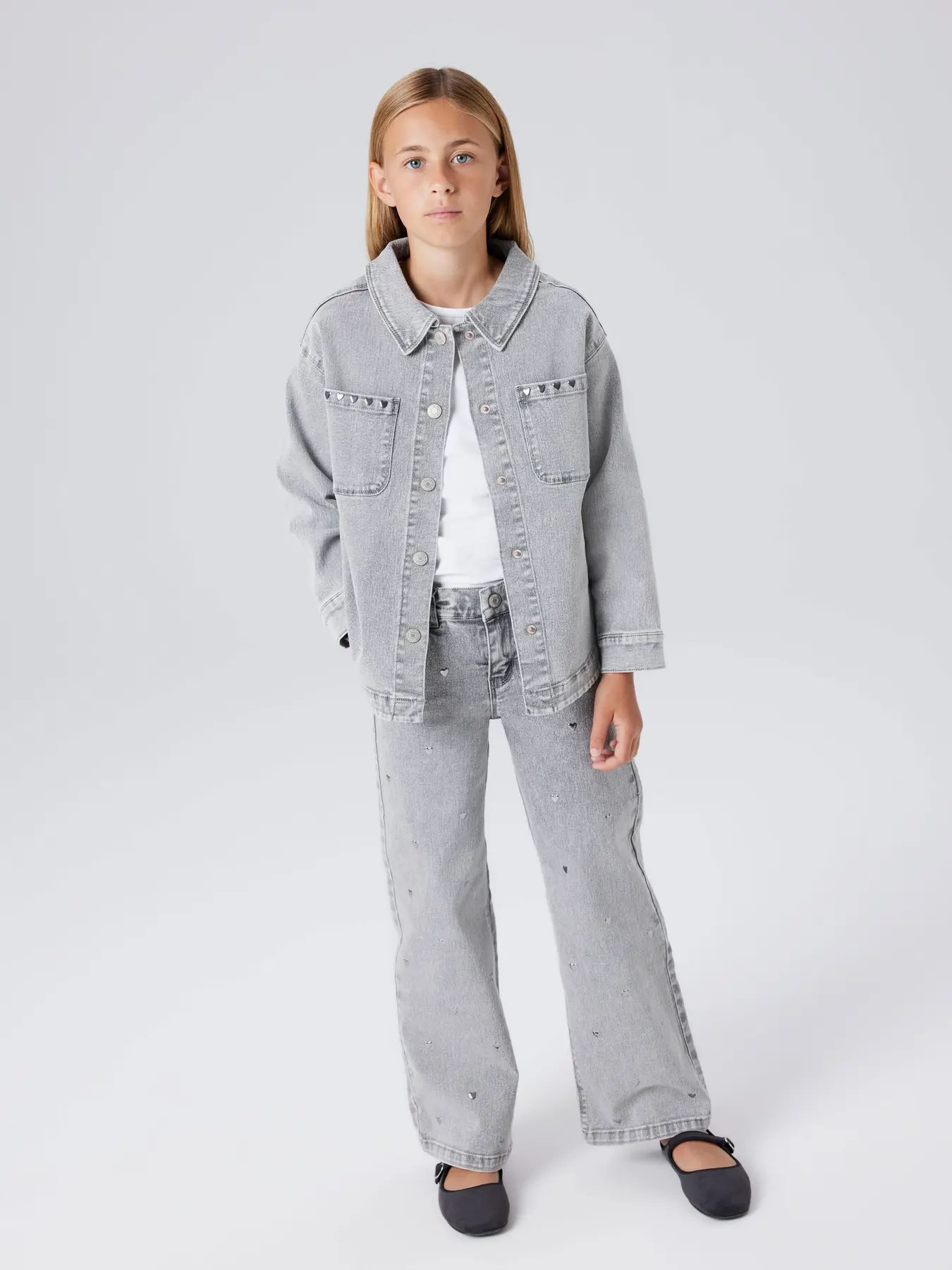 Zijaanzicht van meisjes blouse in grijs denim van Name It