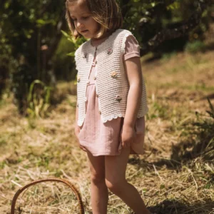 Meisjes gehaakt vest Flora – Lil’ Atelier